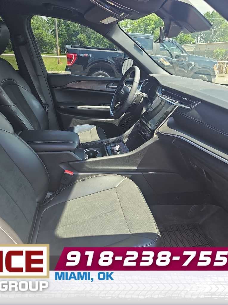 2025 Jeep Grand Cherokee L Altitude X 4x4