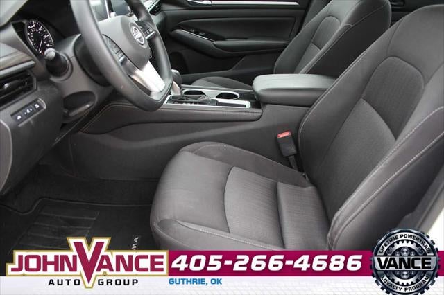 2023 Nissan Altima SV FWD