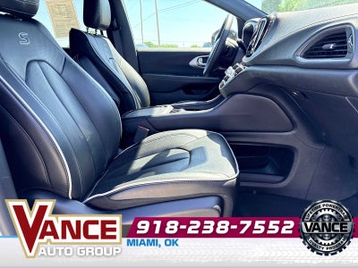 2025 Chrysler Pacifica Limited