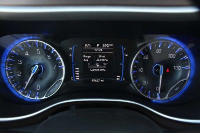 2022 Chrysler Voyager LX