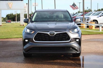 2023 Toyota Highlander LE