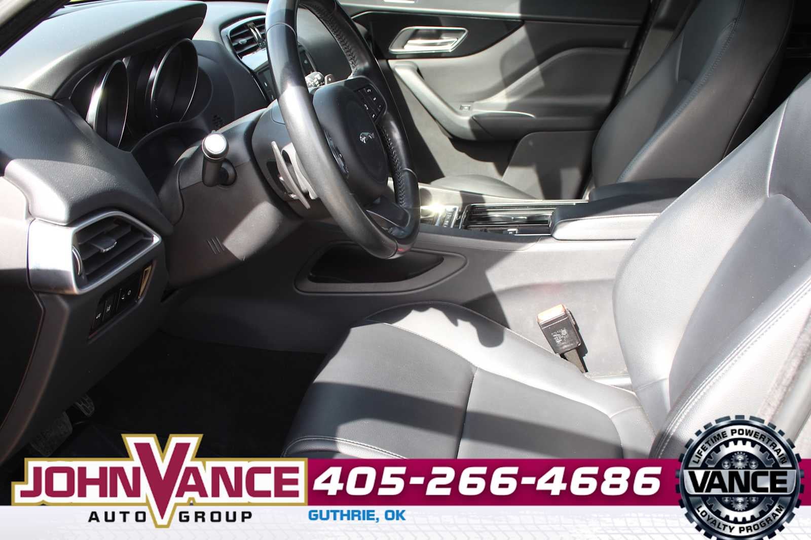 2018 Jaguar F-PACE 25t Premium