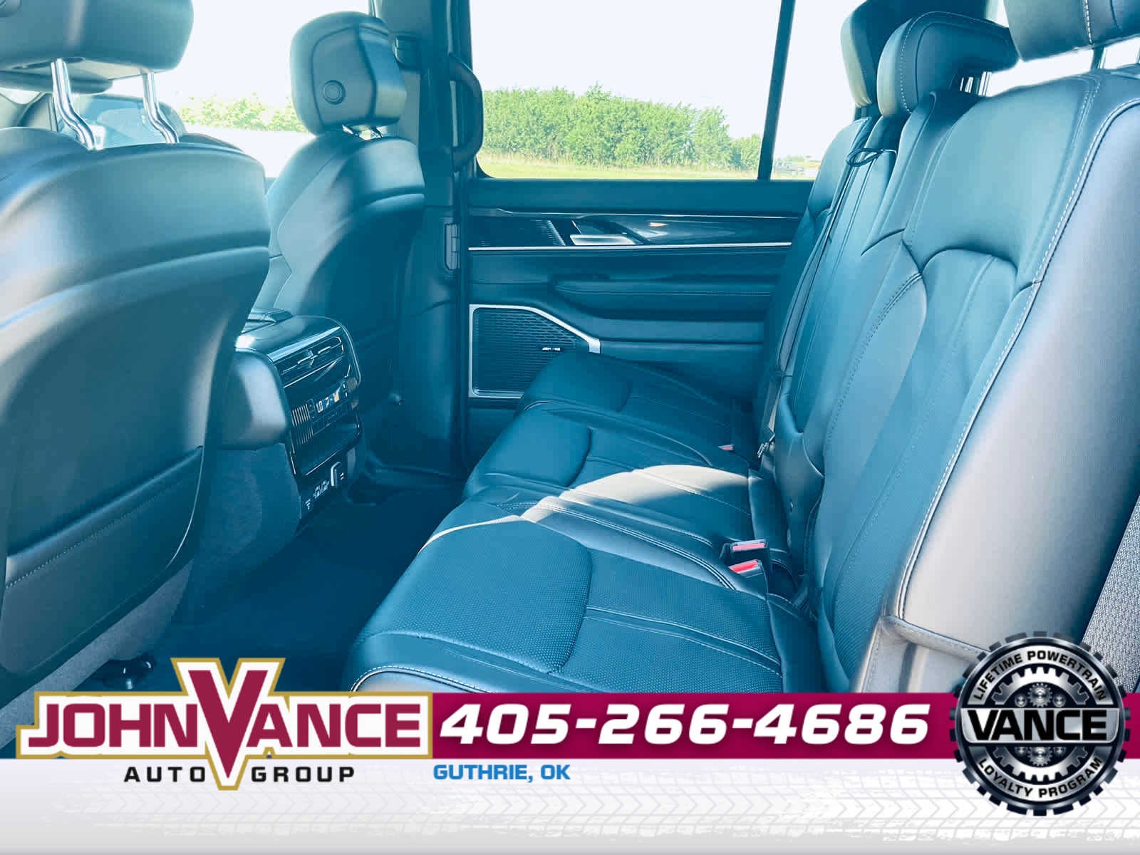 2024 Jeep Wagoneer BASE