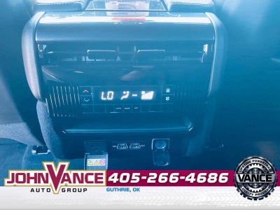 2024 Jeep Wagoneer BASE