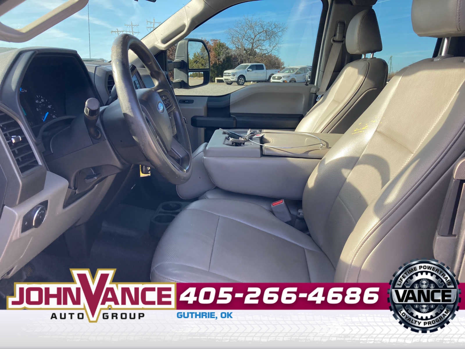 2017 Ford Super Duty F-350 SRW Lariat