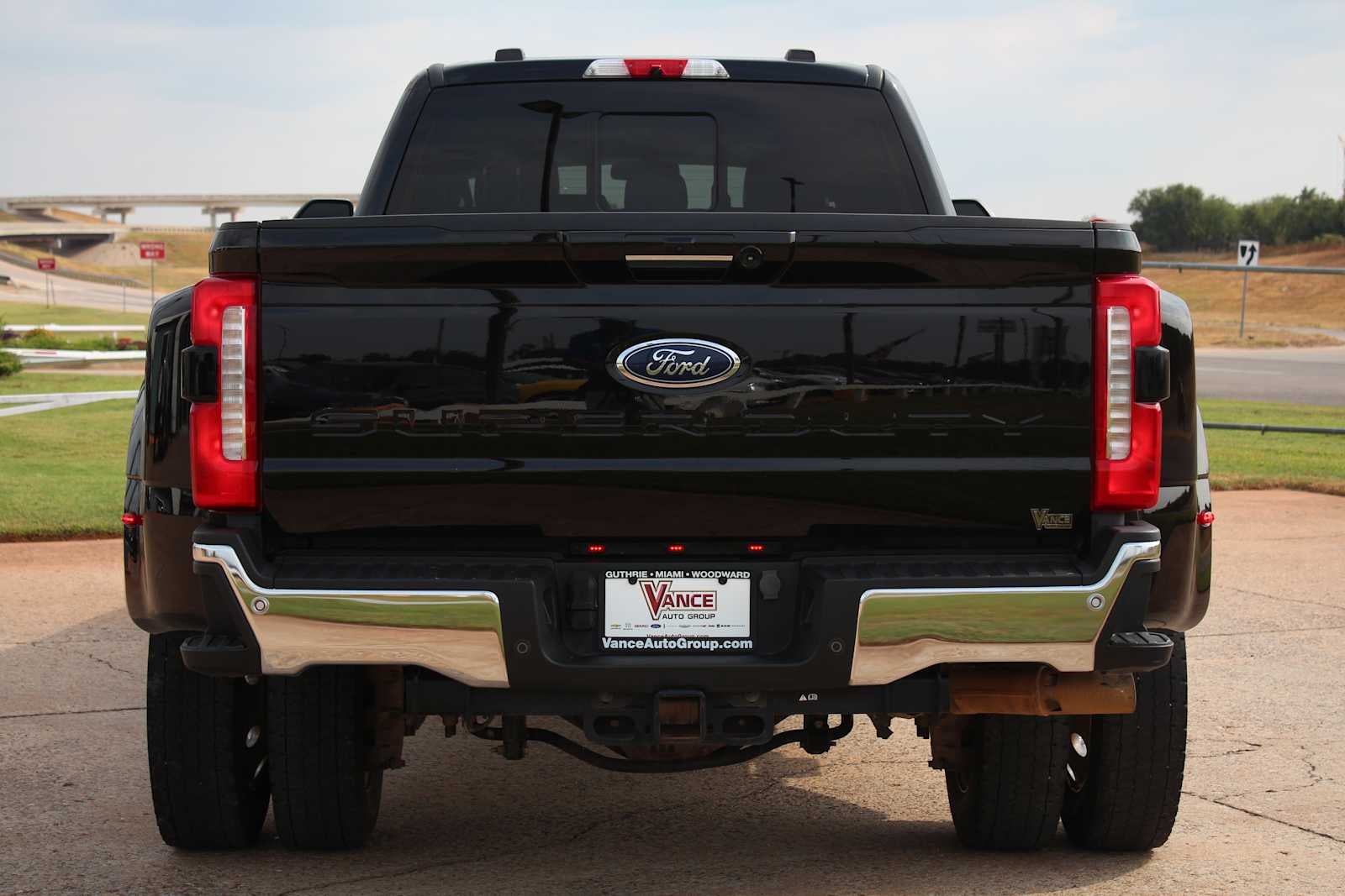 2024 Ford Super Duty F-450 DRW XL