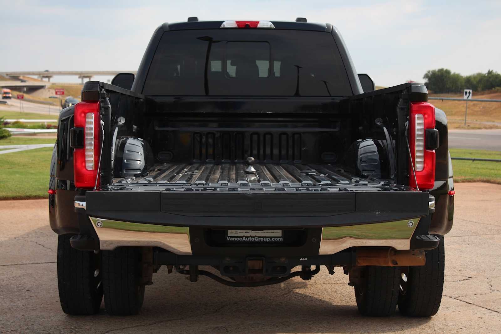 2024 Ford Super Duty F-450 DRW XL