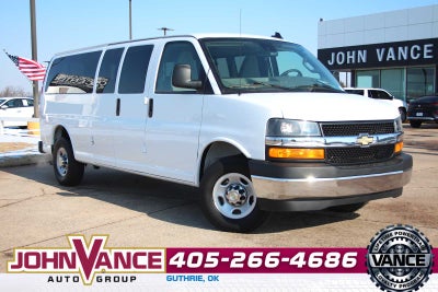 2024 Chevrolet Express Passenger 3500 1LT
