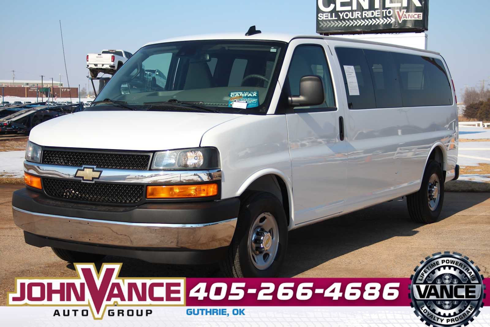 2024 Chevrolet Express Passenger 3500 1LT