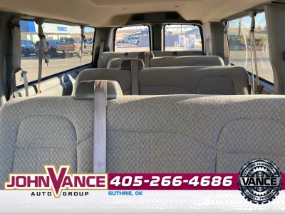 2024 Chevrolet Express Passenger 3500 1LT