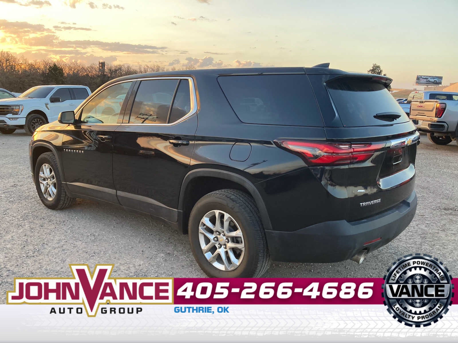 2023 Chevrolet Traverse LS