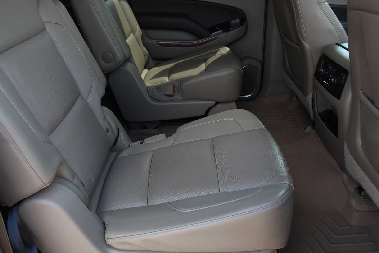 2015 Chevrolet Suburban LTZ