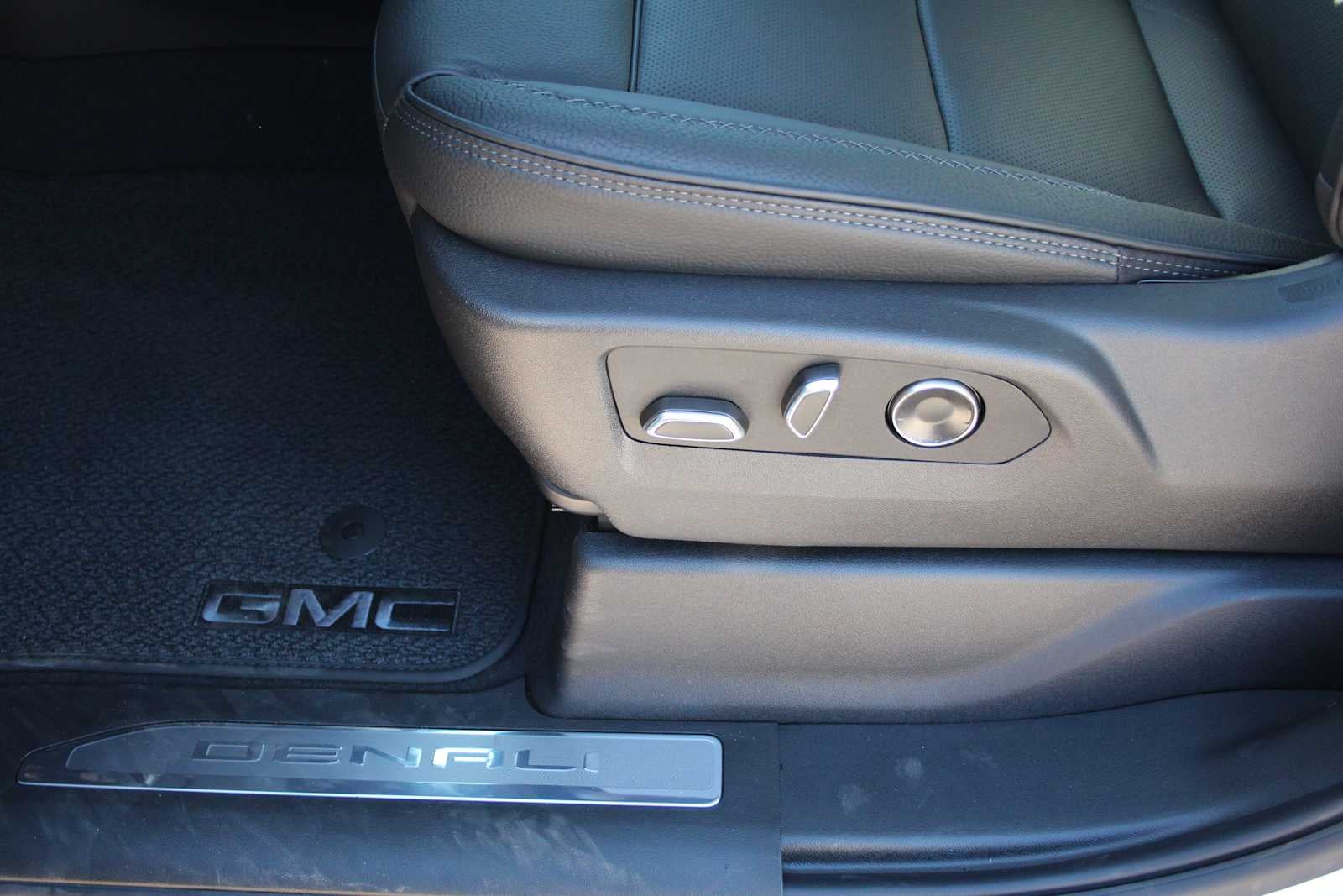 2026 GMC Sierra 3500HD Denali