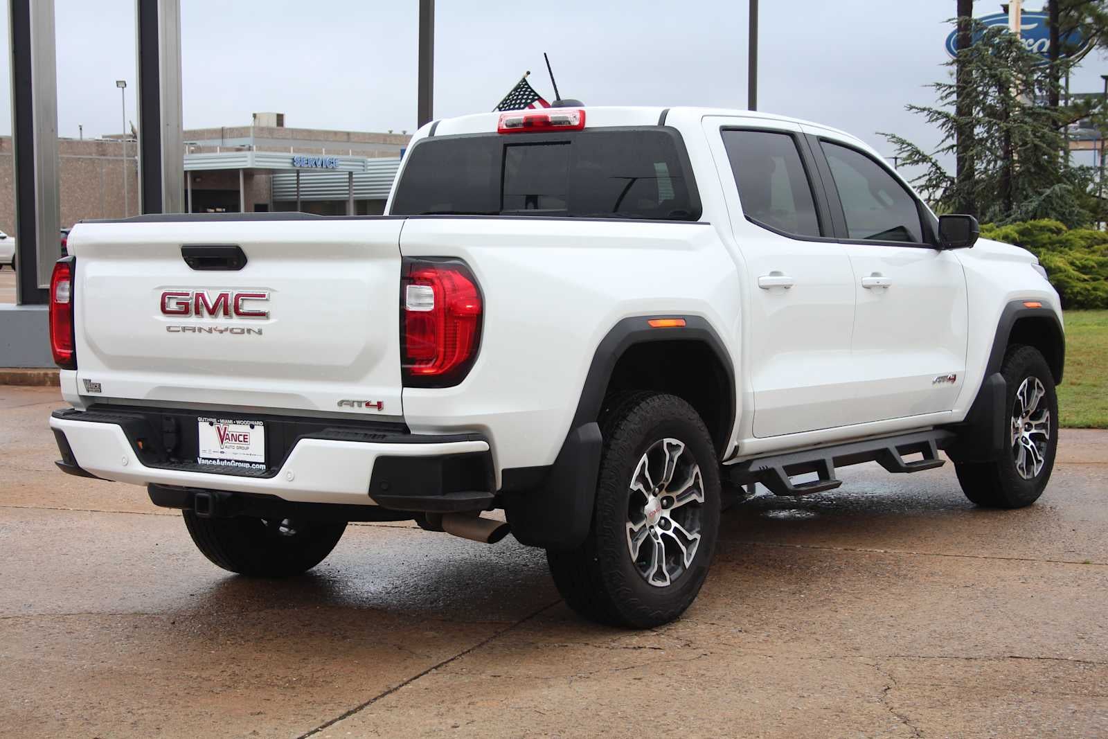 2025 GMC Canyon AT4