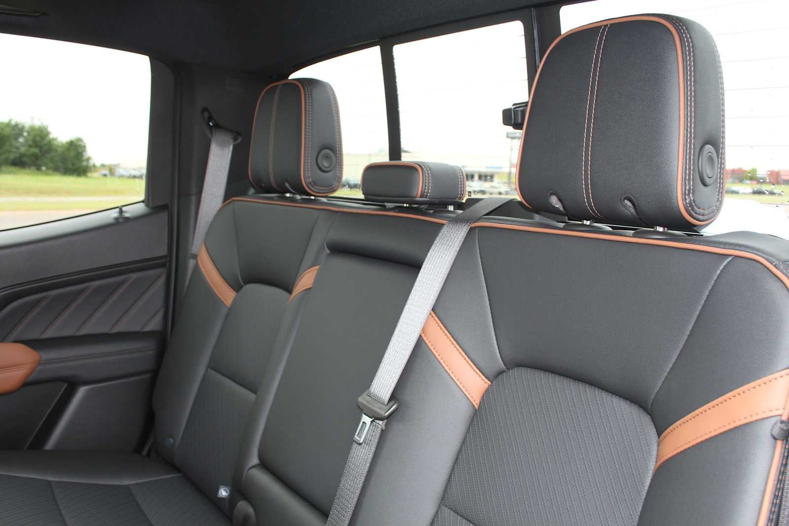 2025 GMC Canyon AT4