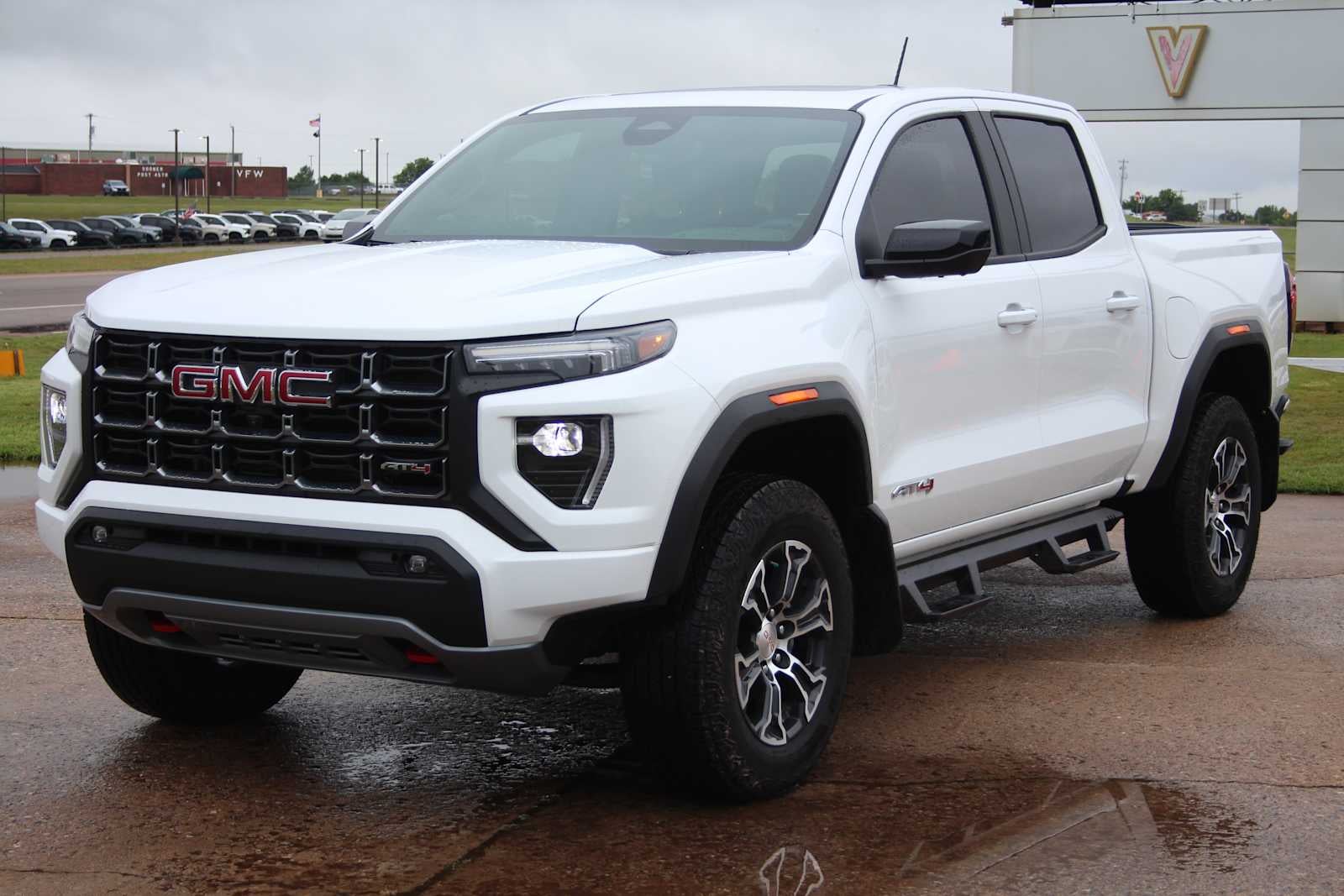 2025 GMC Canyon AT4