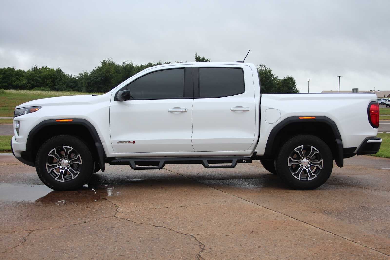 2025 GMC Canyon AT4