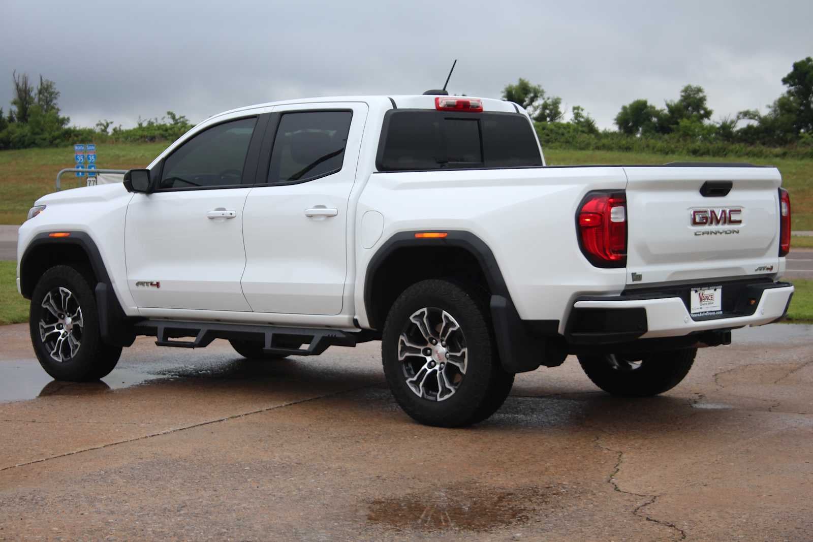 2025 GMC Canyon AT4
