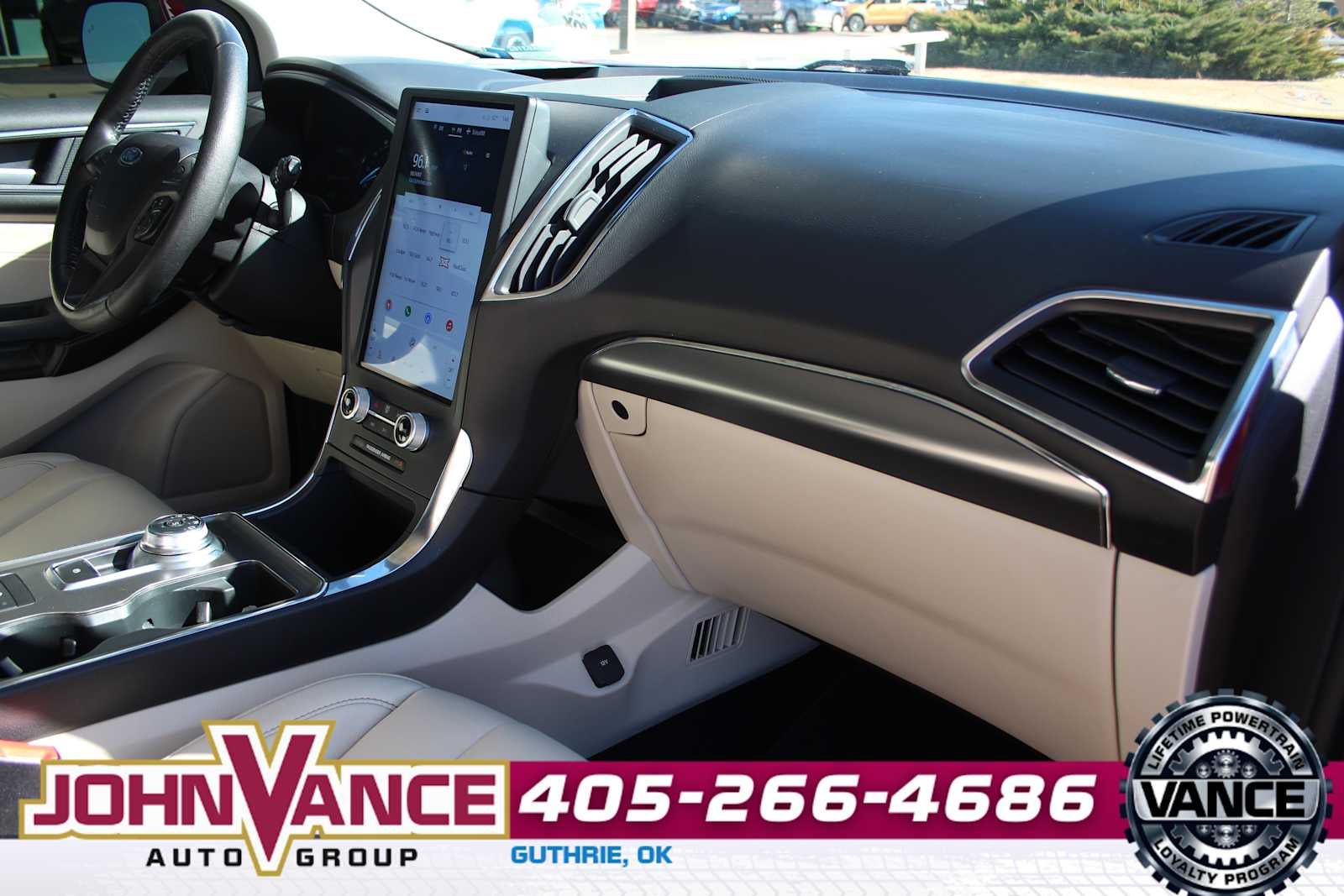 2022 Ford Edge Titanium