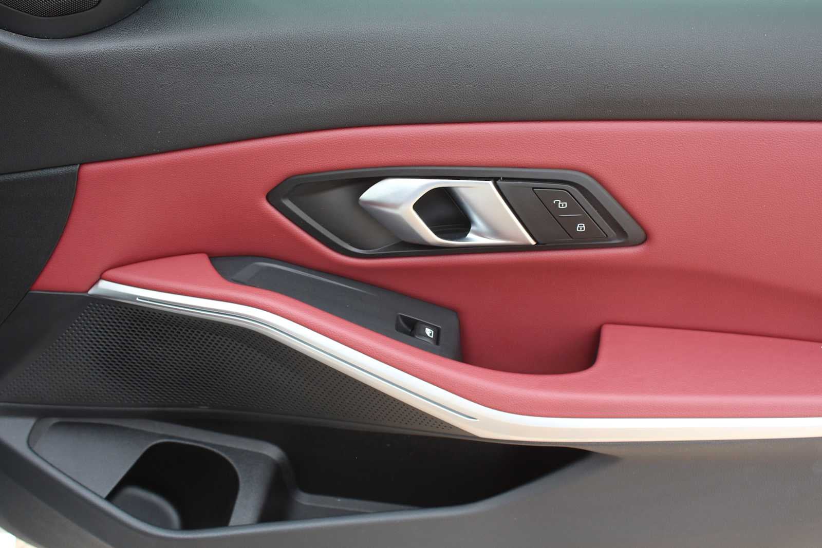 2024 BMW 3 Series 330i