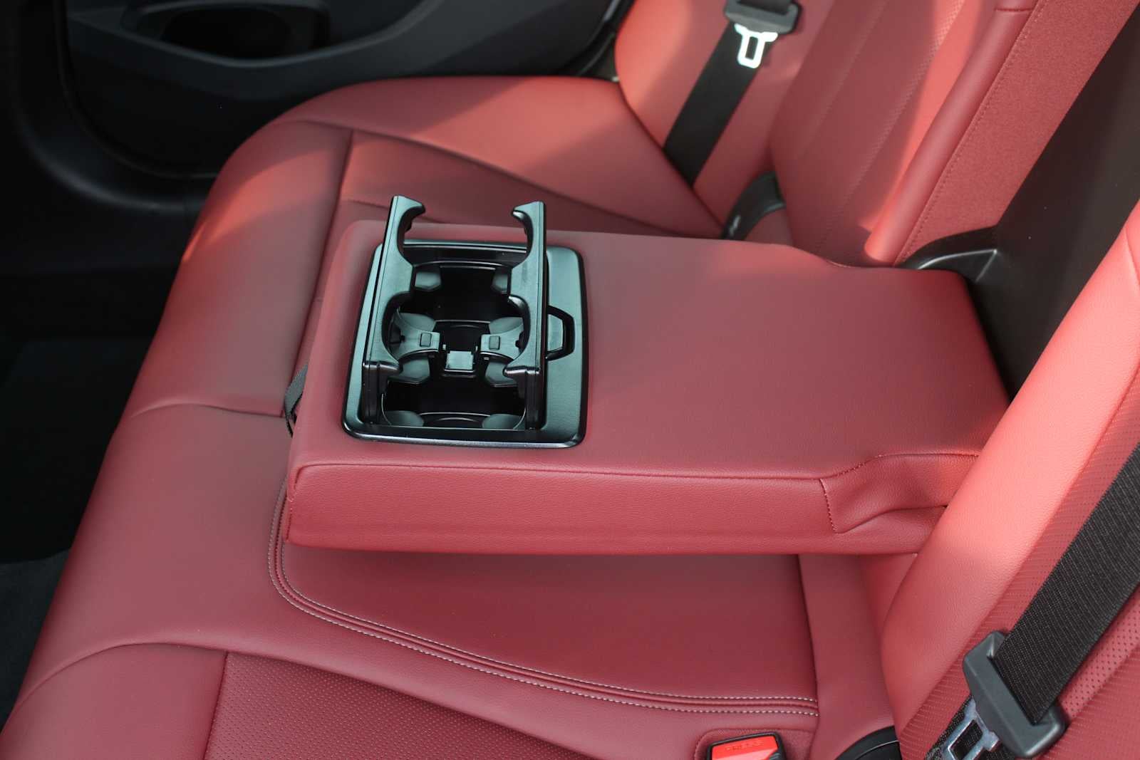 2024 BMW 3 Series 330i