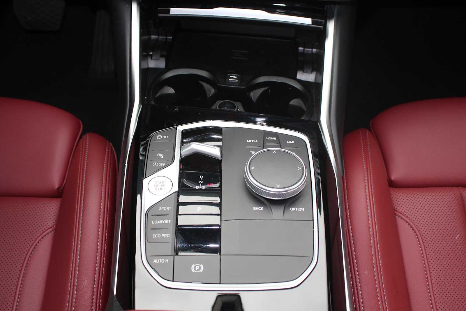 2024 BMW 3 Series 330i