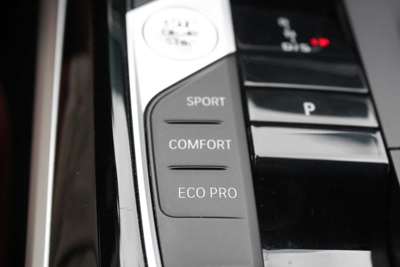 2024 BMW 3 Series 330i
