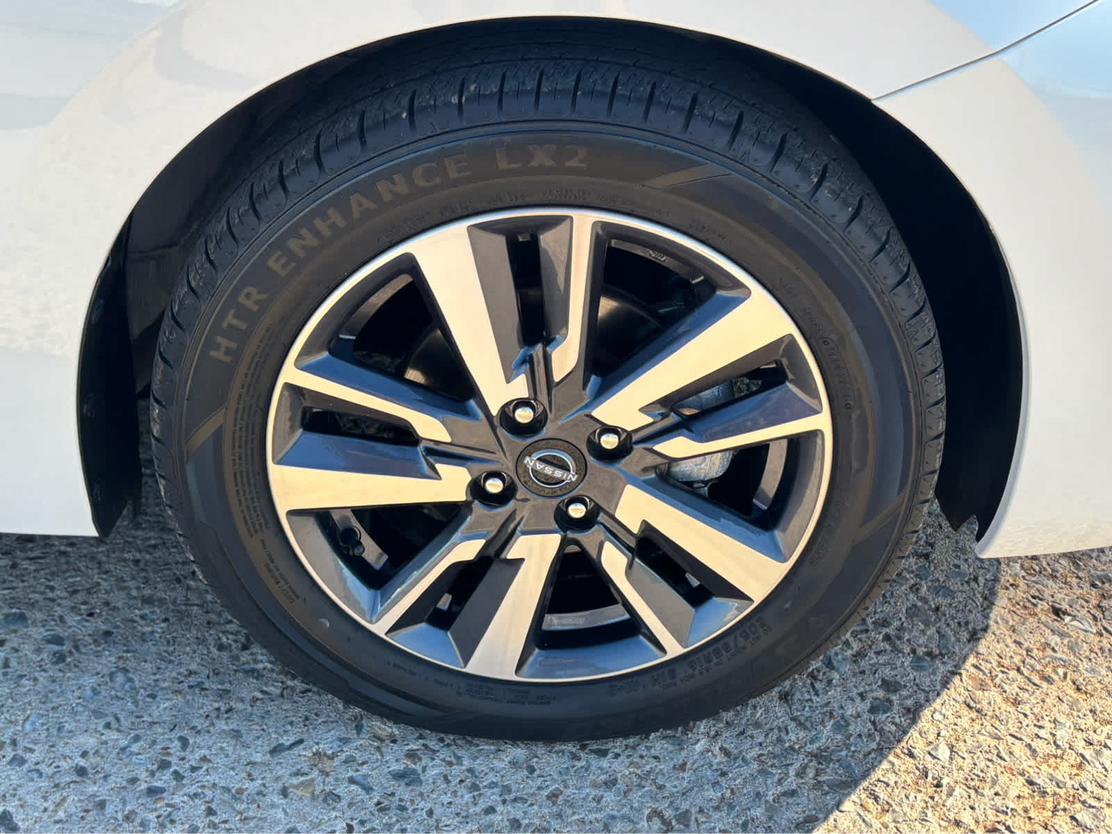 2024 Nissan Versa SV