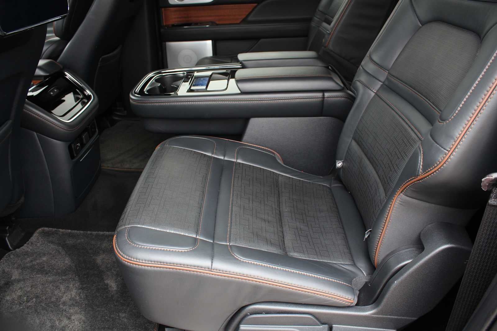 2022 Lincoln Navigator L Black Label