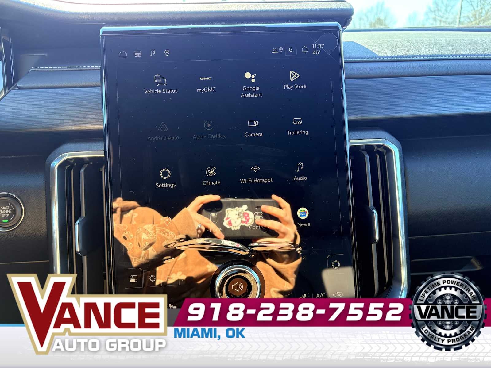 2026 GMC Acadia Elevation