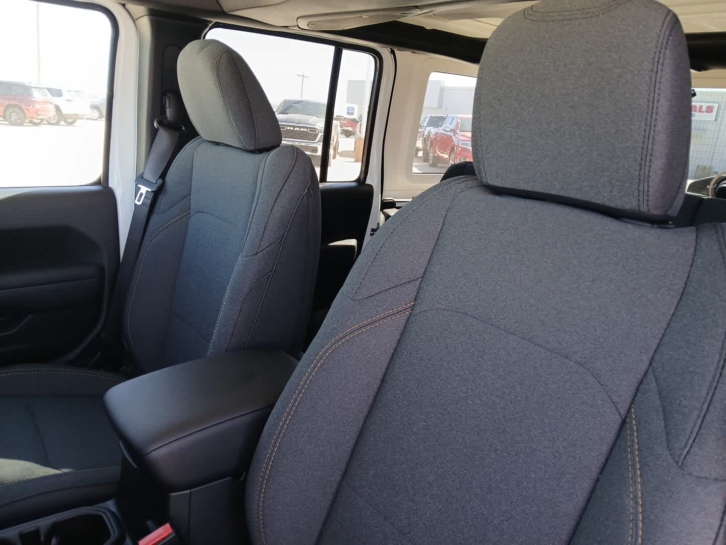 2025 Jeep Wrangler 4-Door Summit 4x4