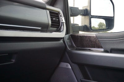 2025 Ford Super Duty F-350 DRW LARIAT
