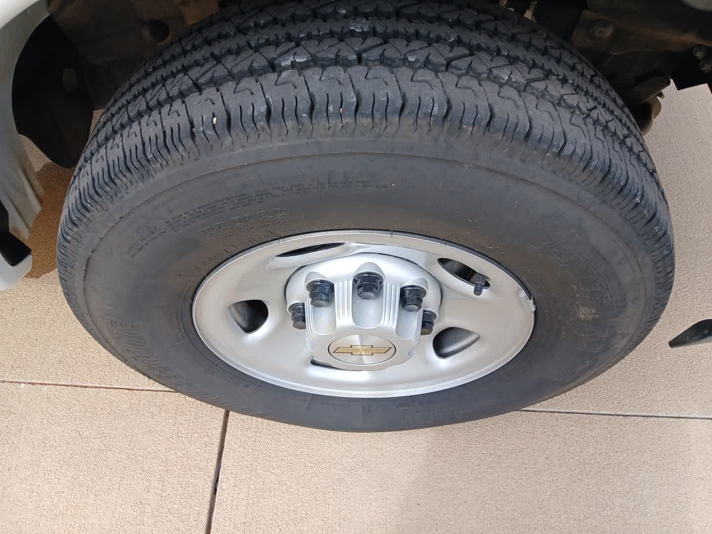 2025 Chevrolet Express Passenger RWD 3500 Extended Wheelbase LS