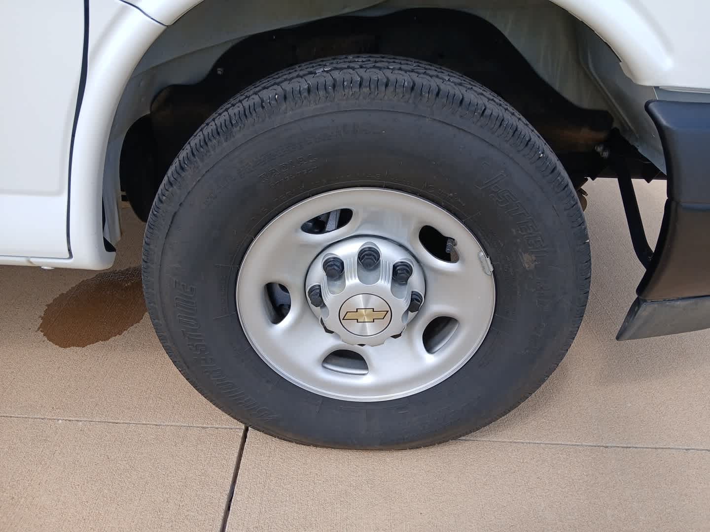 2025 Chevrolet Express Passenger RWD 3500 Extended Wheelbase LS