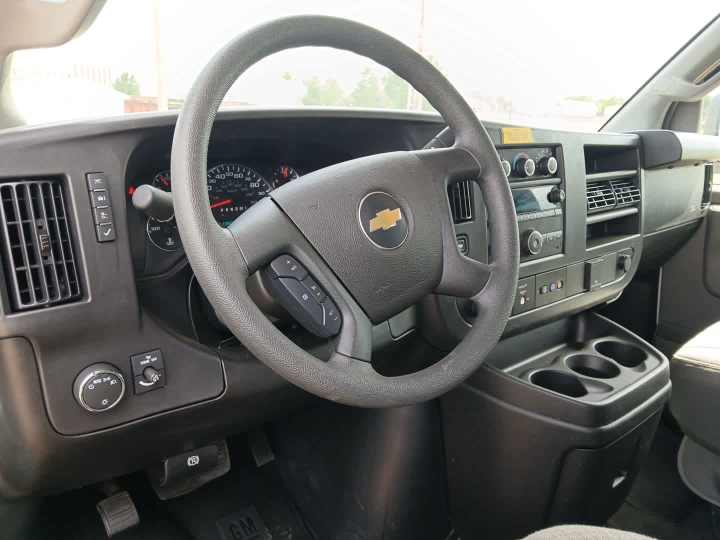 2025 Chevrolet Express Passenger RWD 3500 Extended Wheelbase LS