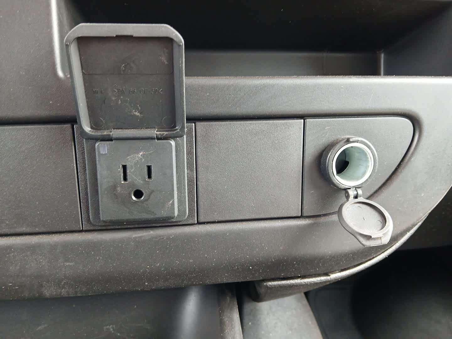 2025 Chevrolet Express Passenger RWD 3500 Extended Wheelbase LS