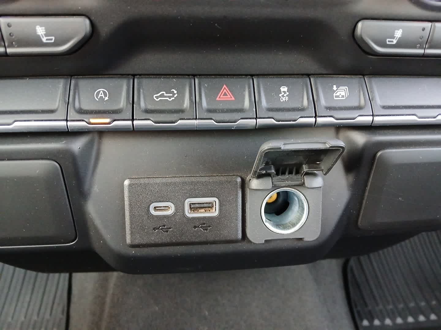 2022 Chevrolet Silverado 1500 LTD 4WD Crew Cab Short Bed LT
