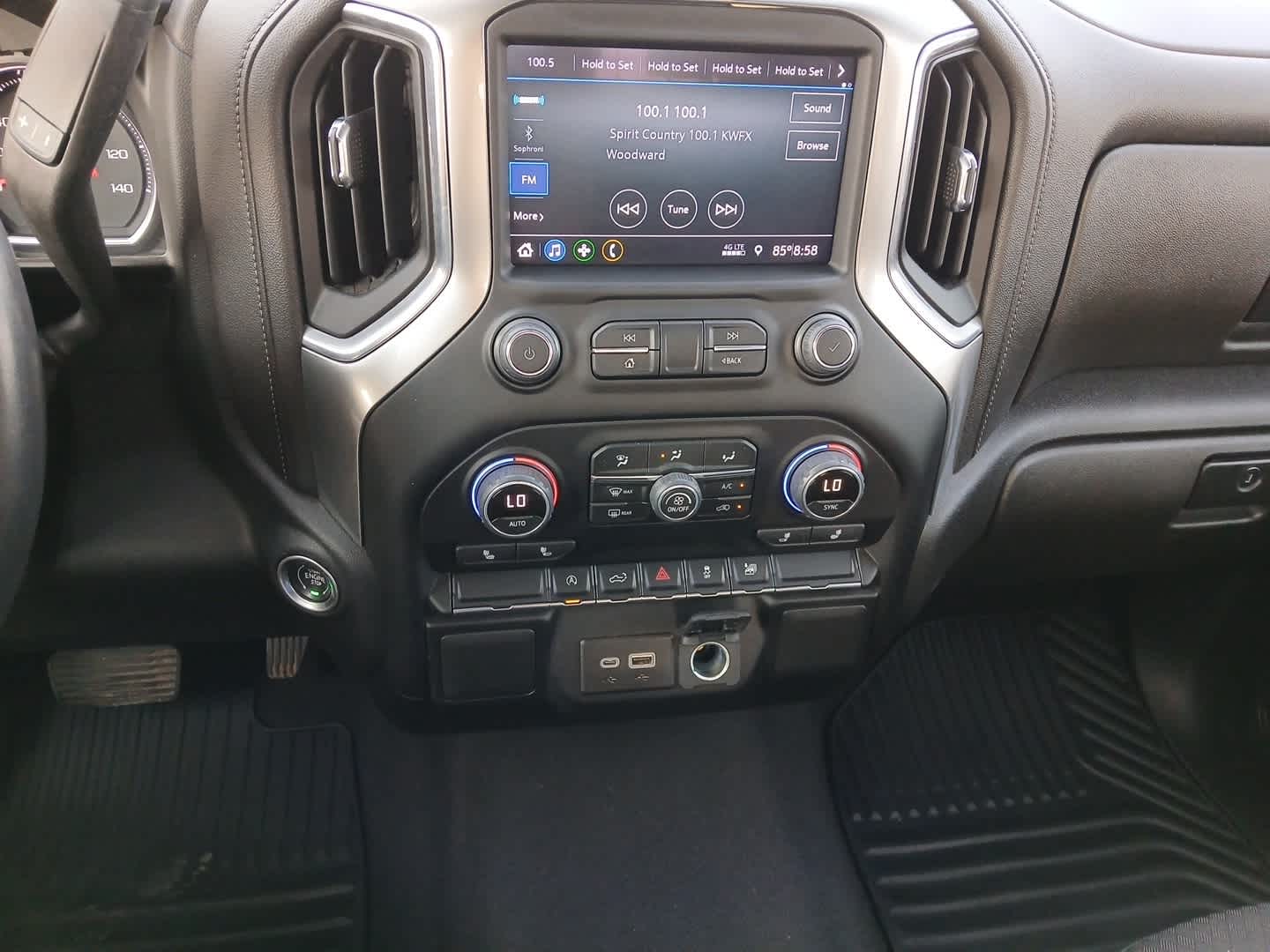 2022 Chevrolet Silverado 1500 LTD 4WD Crew Cab Short Bed LT