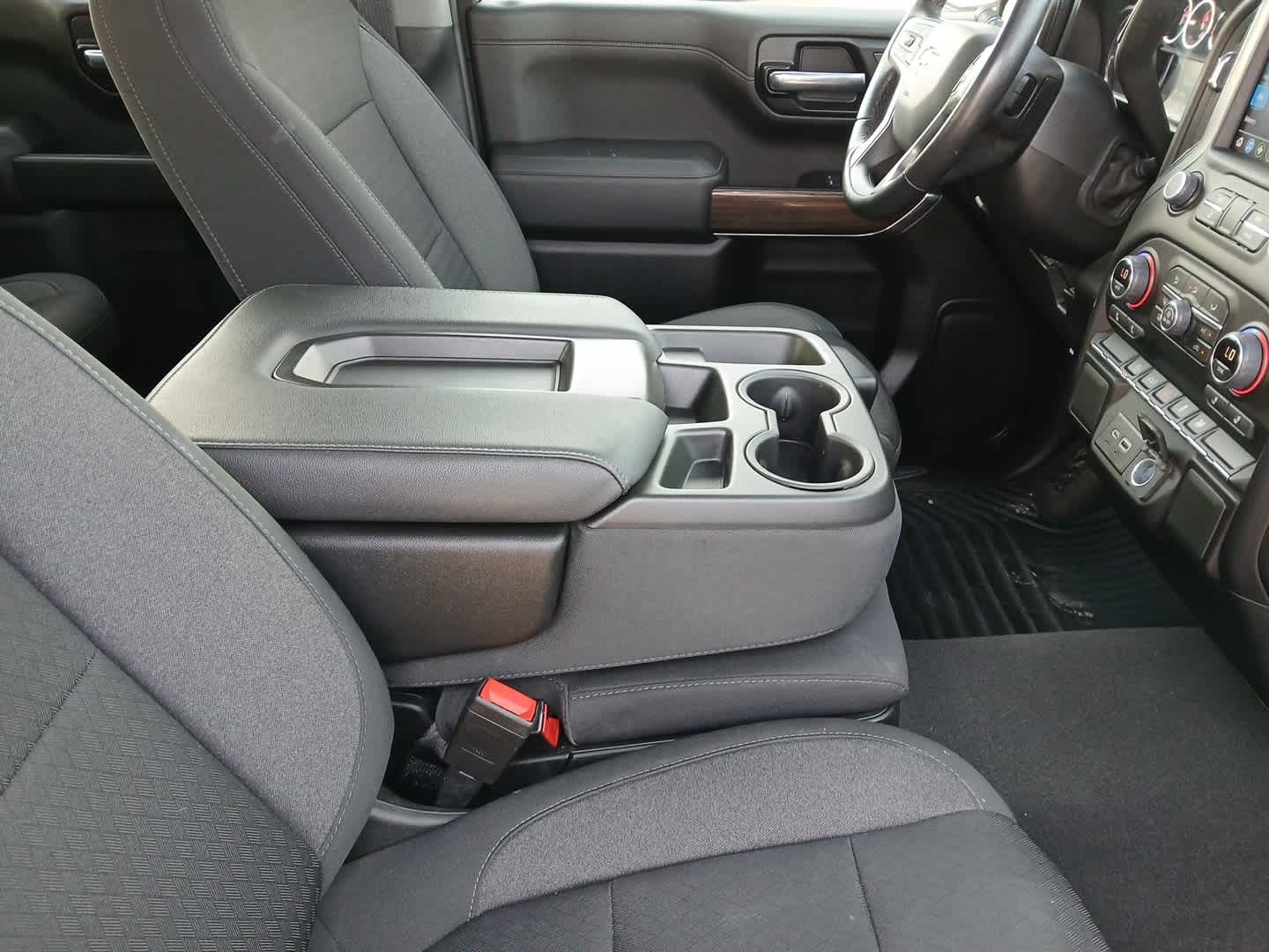 2022 Chevrolet Silverado 1500 LTD 4WD Crew Cab Short Bed LT