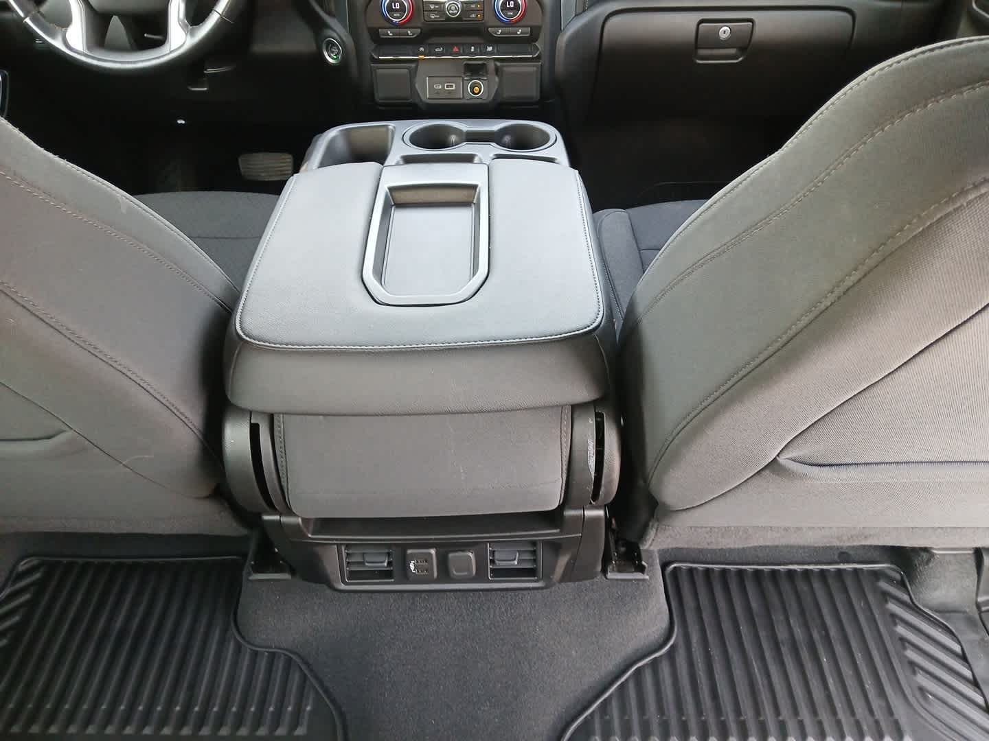 2022 Chevrolet Silverado 1500 LTD 4WD Crew Cab Short Bed LT