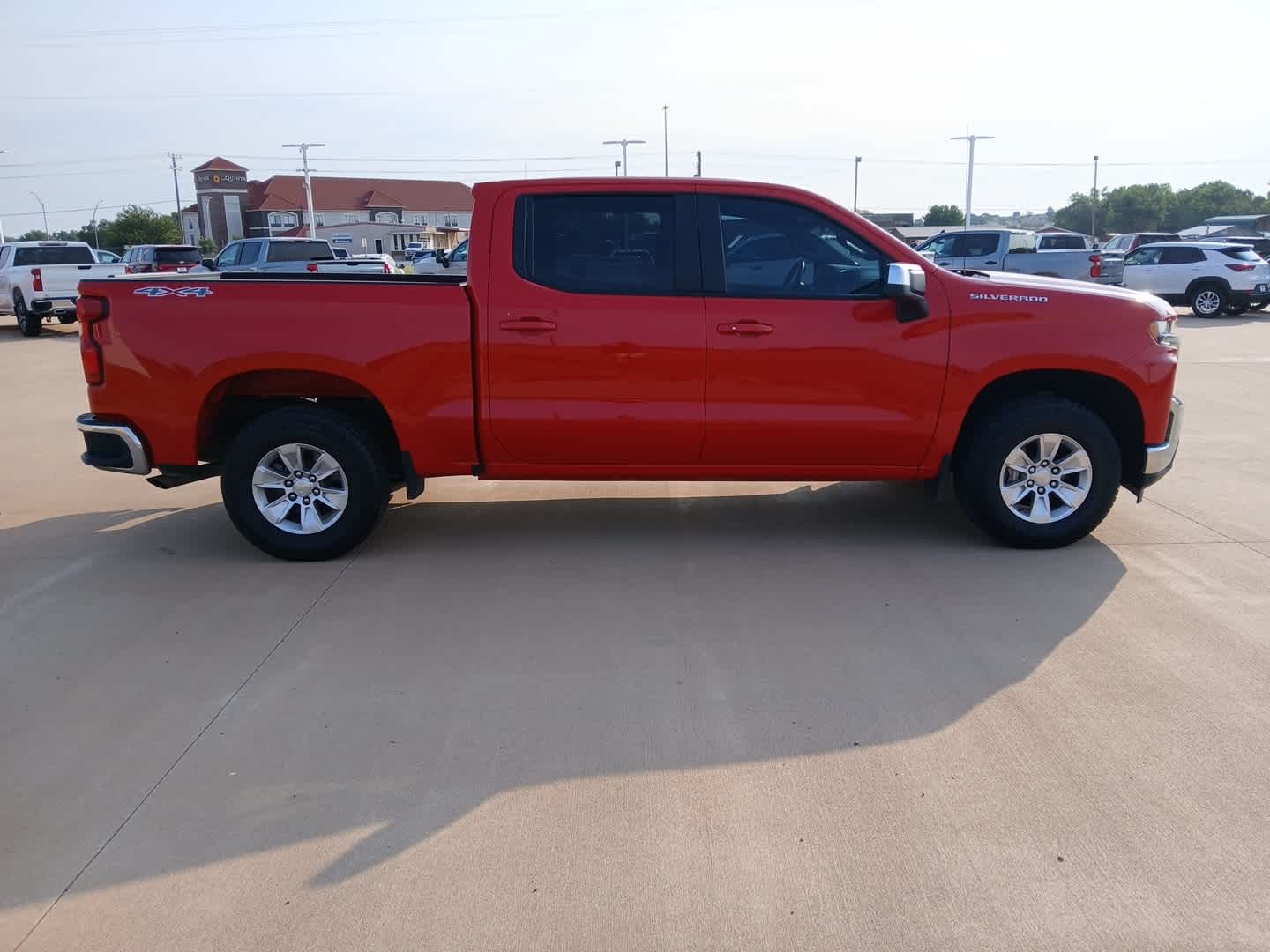 2022 Chevrolet Silverado 1500 LTD 4WD Crew Cab Short Bed LT