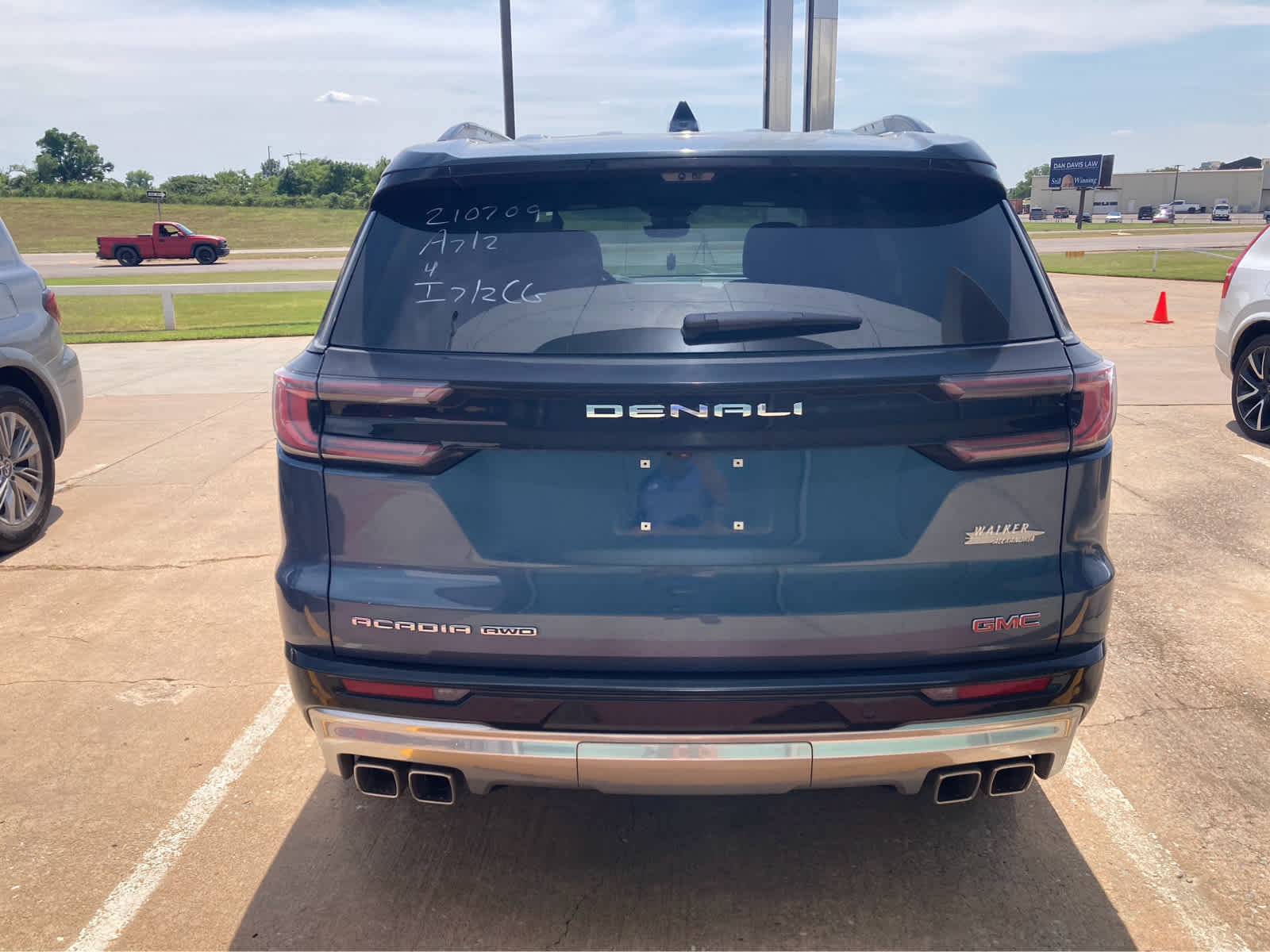 2026 GMC Acadia Denali AWD