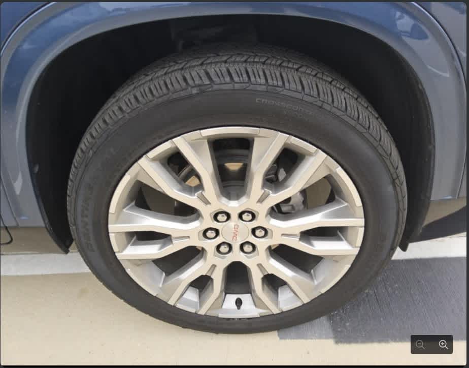 2026 GMC Acadia Denali AWD
