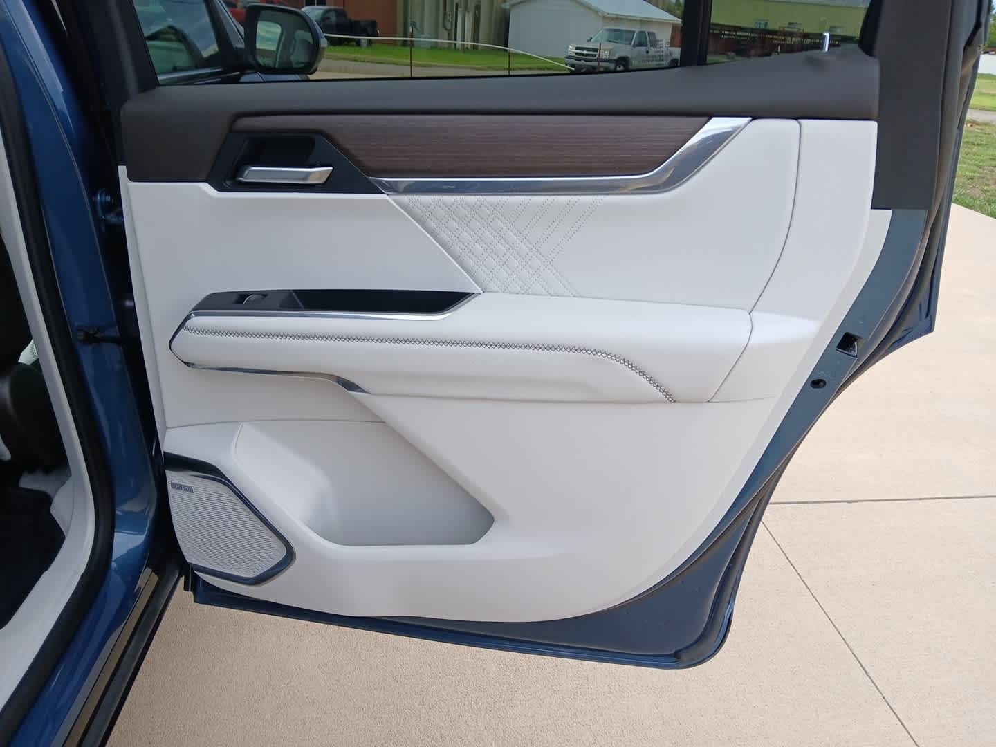 2026 GMC Acadia Denali AWD