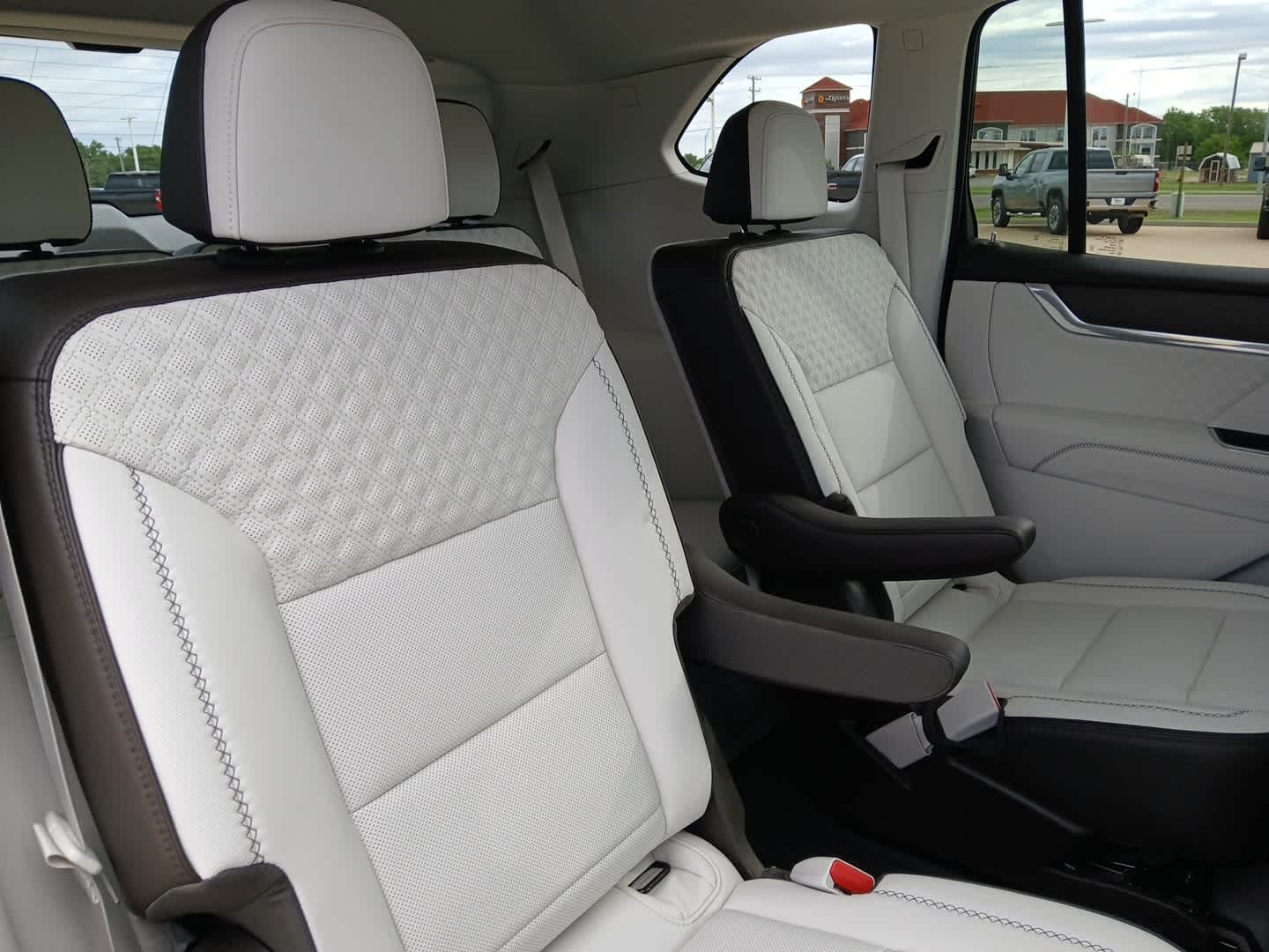 2026 GMC Acadia Denali AWD
