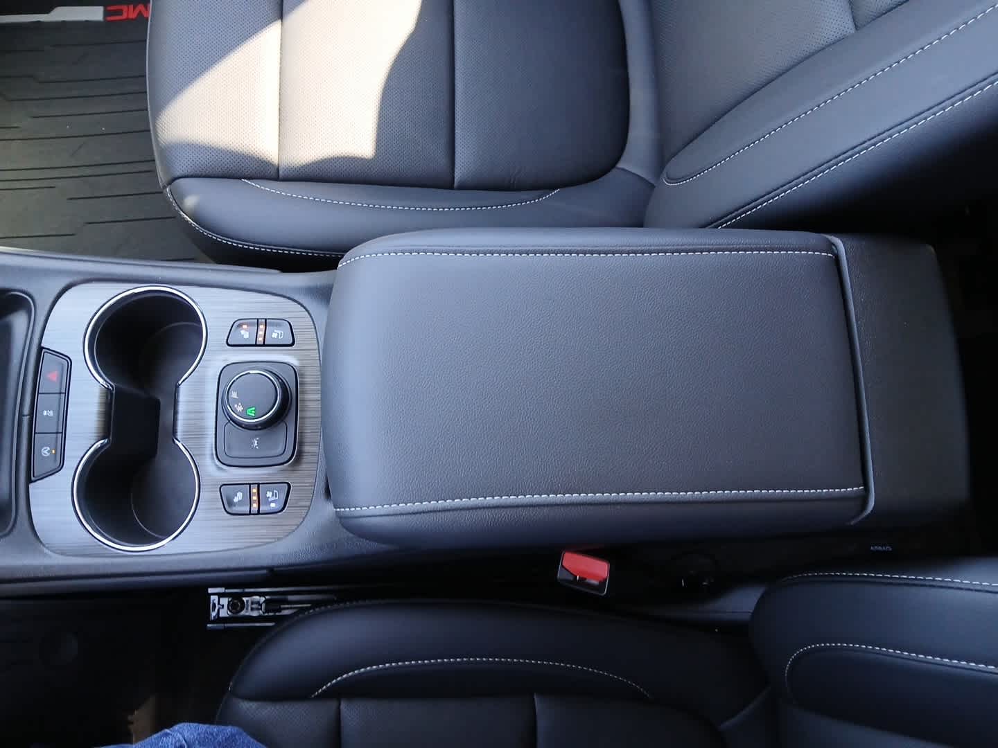 2023 GMC Acadia FWD SLT