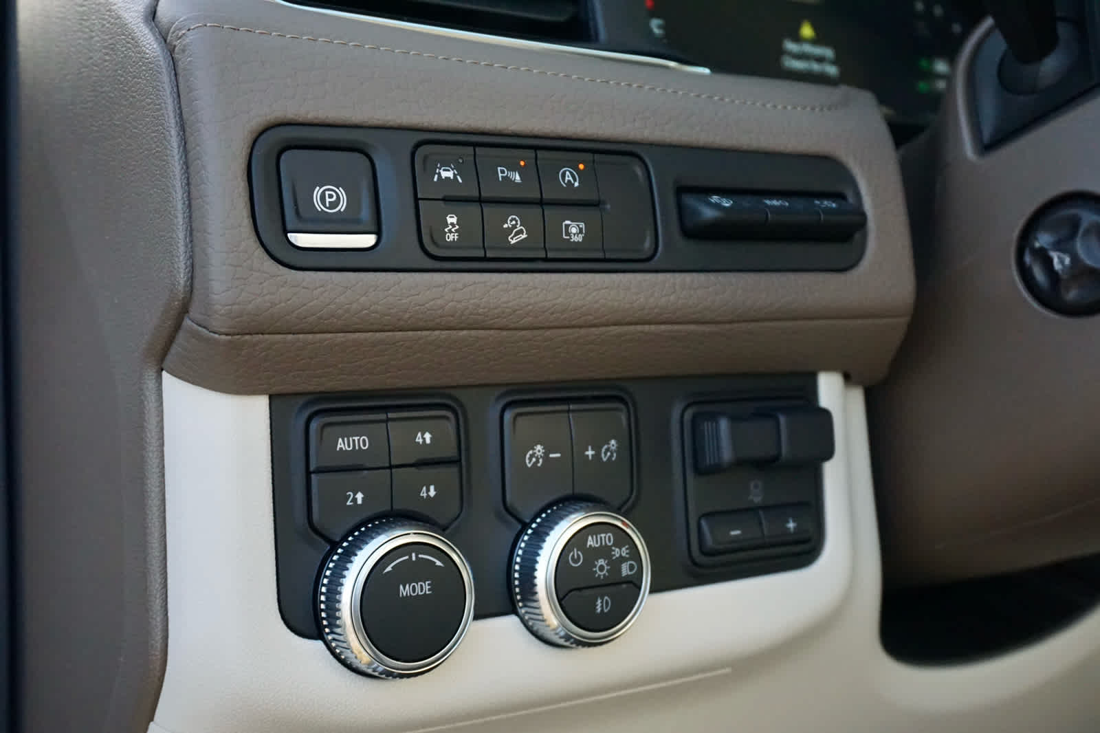 2024 GMC Yukon 4WD Denali