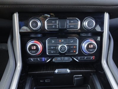 2022 GMC Yukon 4WD Denali