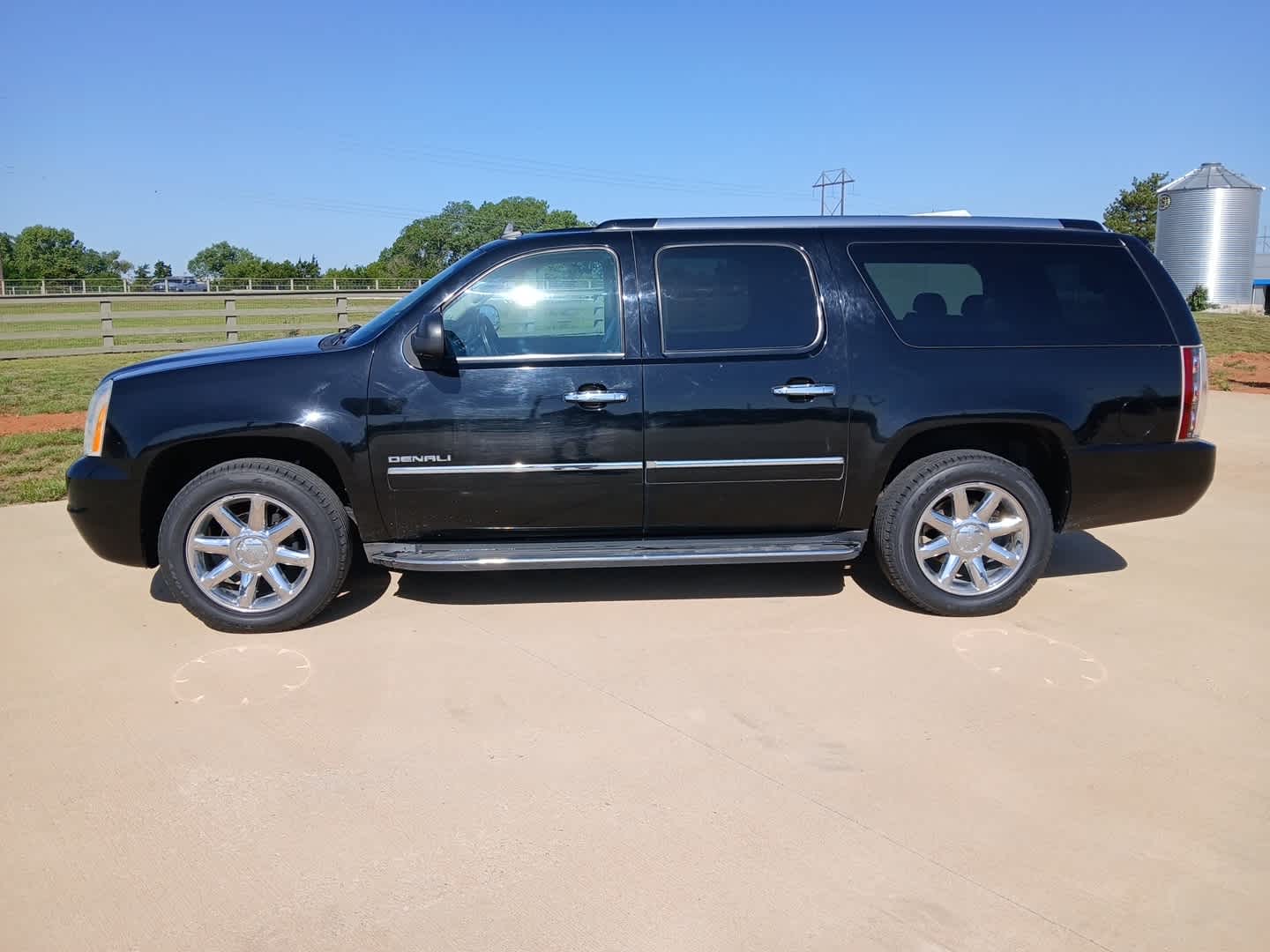 2010 GMC Yukon XL 1500 Denali