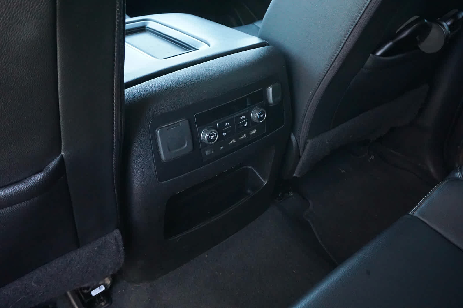 2020 Chevrolet Suburban 4WD LT